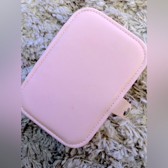 Accessories - Small case for cosmetics